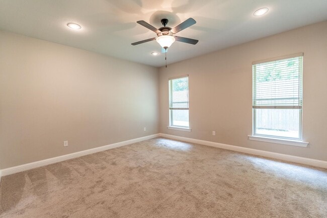 Photo - Beautiful 3 bed/2 bath home in Willow Heights