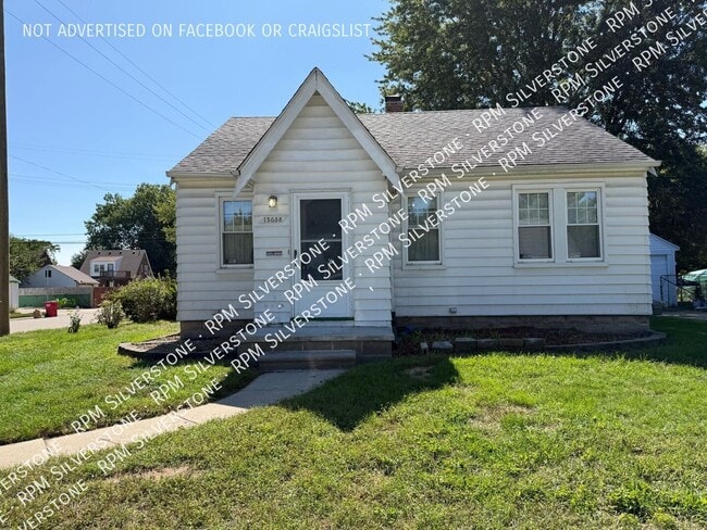15638 Evergreen-