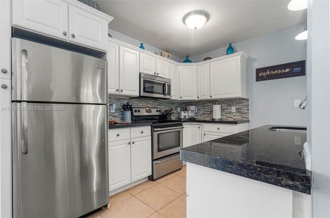 2033 NE 33rd Ave Unidad 2