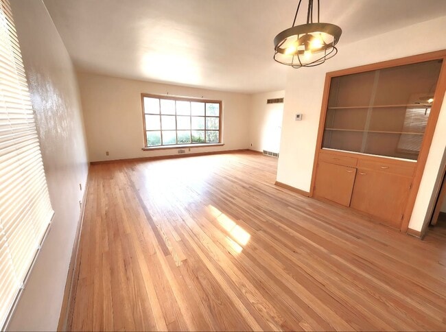 Building Photo - 4272 N 91st St Unit 4272