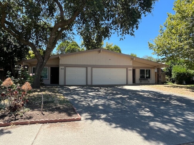 Photo - Cowell 4808-4810 Unit 4810
