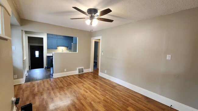 Photo - 103 31st Ave N