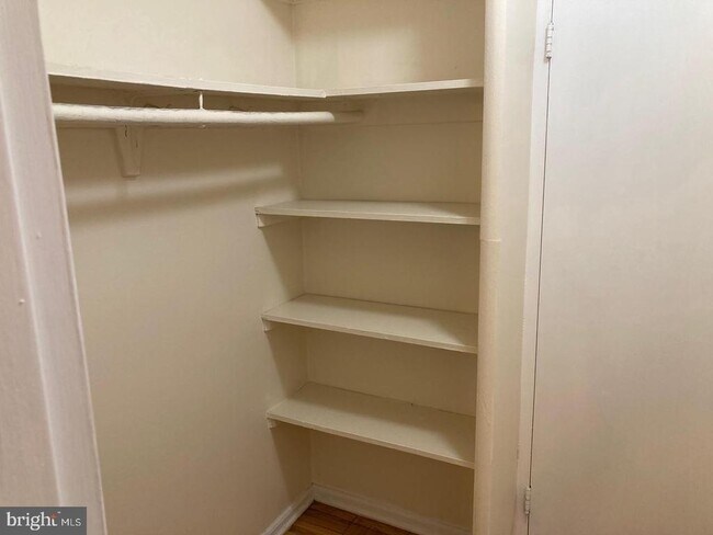 Photo - 1801 Clydesdale Pl NW Unit 209