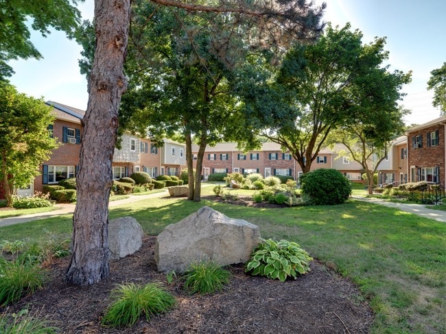 Photo - Tammy Brook Apartments