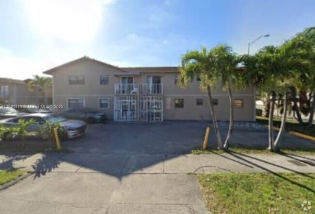 Building Photo - 2560 W 60th St Unit 104 Rental