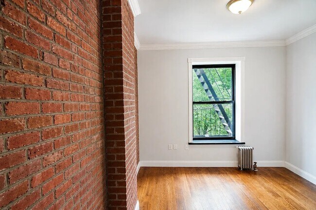15 W 103rd St Unit 5R