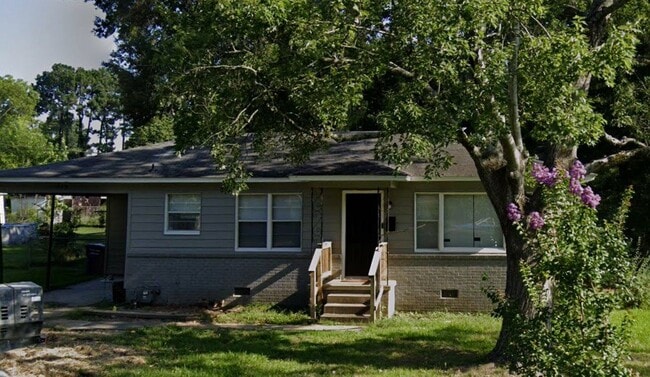 Photo - 713 Brewer St