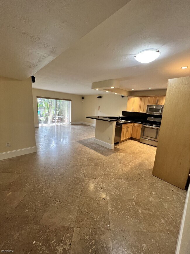 2 br, 2 bath Condo - Dadeland Capri - 2 br, 2 bath Condo - Dadeland Capri Unit Apt C111