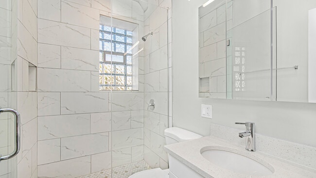 Photo - 6459 N Glenwood Ave Unit 2