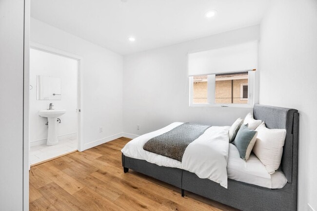 Photo - 1543 W. 37th Pl Los Angeles, CA 90018