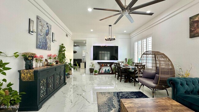 Photo - 3927 S Hollyhock Pl