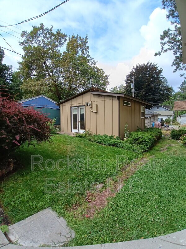 Photo - 1420 E 16th Ave Unit 5