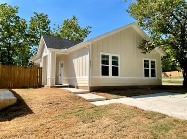 Building Photo - 2901 S Scullin Ave