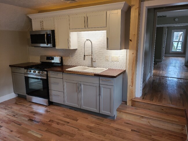 Photo - 94 Park Ave Unit 2