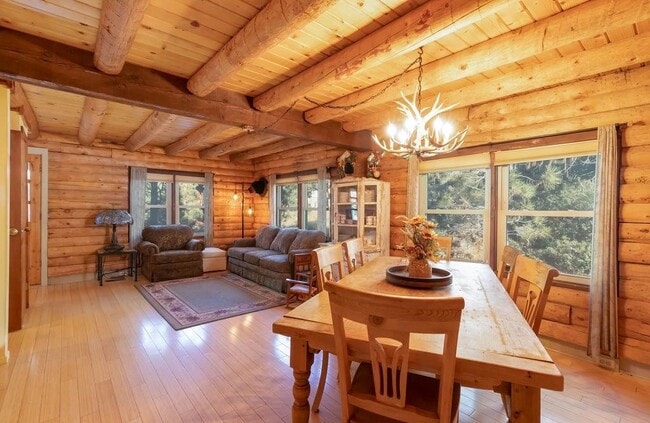 Photo - 1700 Woodland Dr