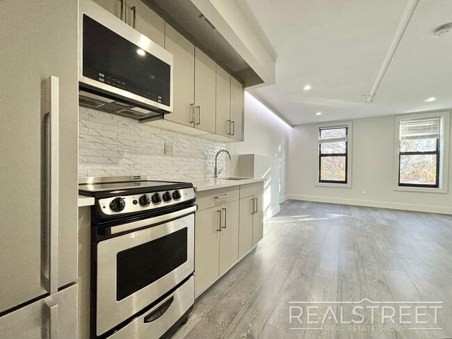 Photo - Brand New 1 Bed w Full Kitchen Amenities in Prime Crown Heights Unit 4A