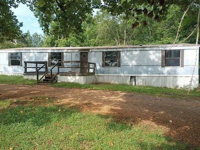 Photo - "Charming 2-Bed, 2-Bath Retreat in Laurens - Your Perfect Cozy Getaway!"
