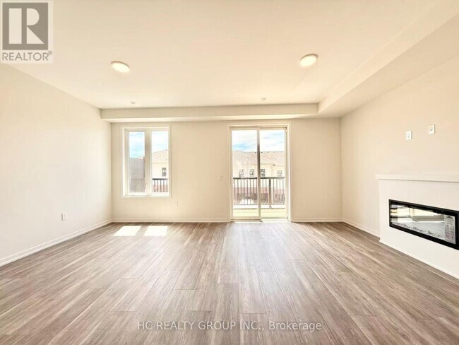 Photo - 19 Helmkay Ave