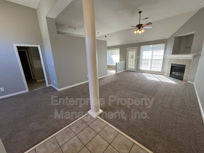 Photo - 10095 Lynham Dr