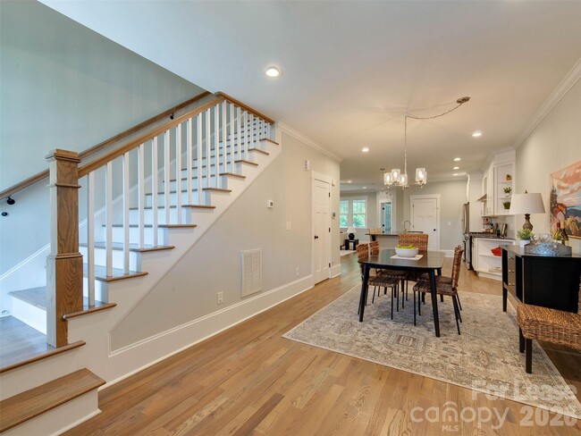 Photo - 326 State St