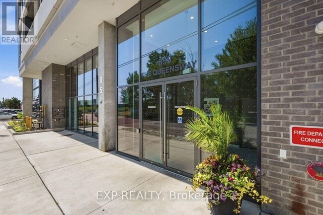 Photo - 859 The Queensway Unit 905