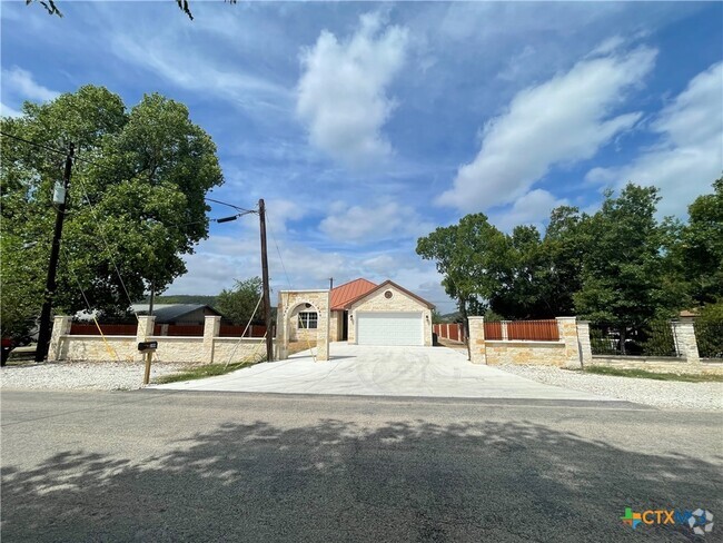 Building Photo - 244 Pecan Row Rental
