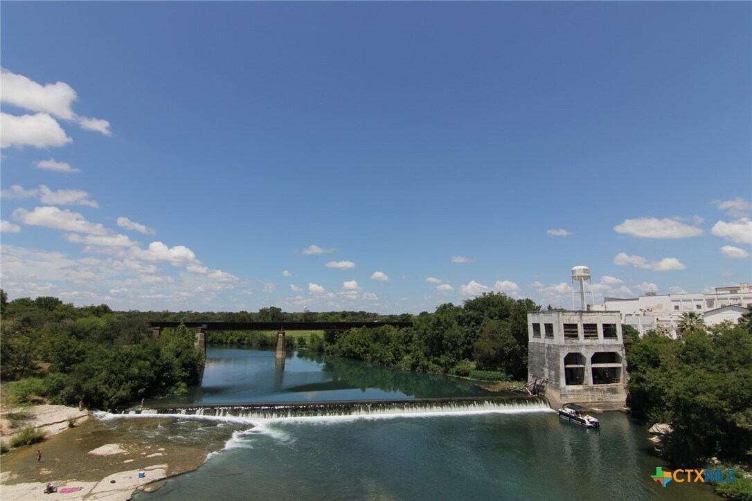 Photo - 712 Gristmill Dr