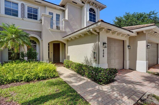 606 W Circle Dr