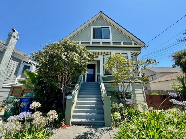 Photo - 1910 Union St Unit A