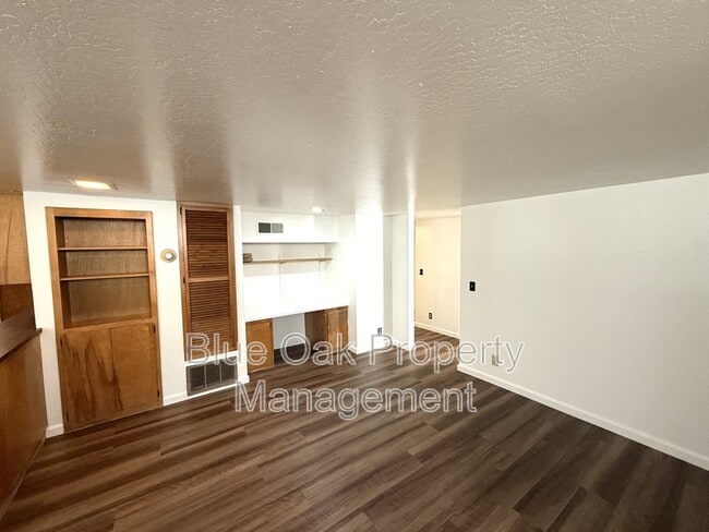 Photo - 918 Orient St