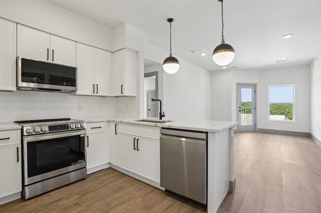 Photo - 2450 Wickersham Ln Unit 1917