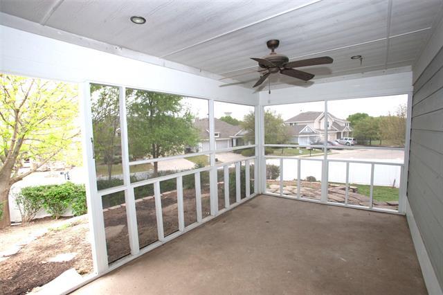 Photo - 2406 Hillside Dr