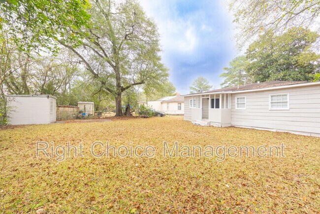 Photo - 519 Parkchester Dr