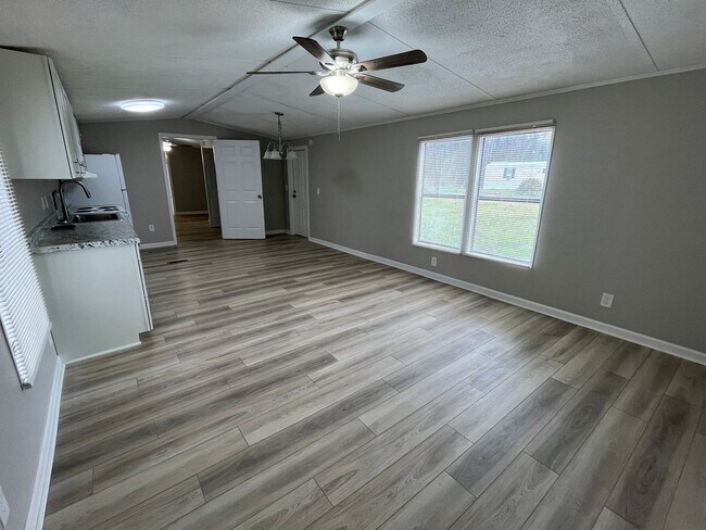 Photo - Grove Point Mobile Homes