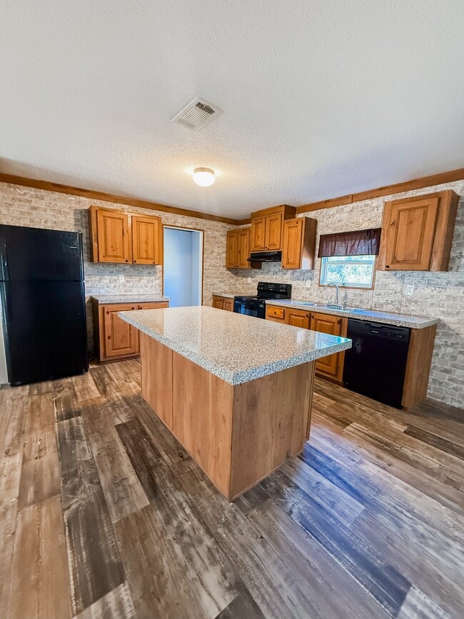 Photo - 1430 Shadeville Rd