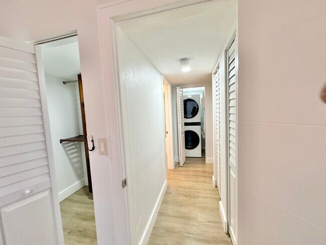 Photo - 470 NW 20th St Unidad 212