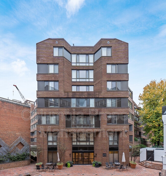 Building Photo - 1077 30th St NW Unit 304