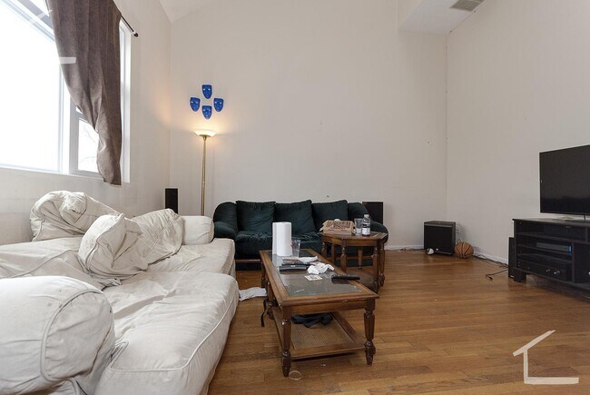 Photo - 139 Glenville Ave