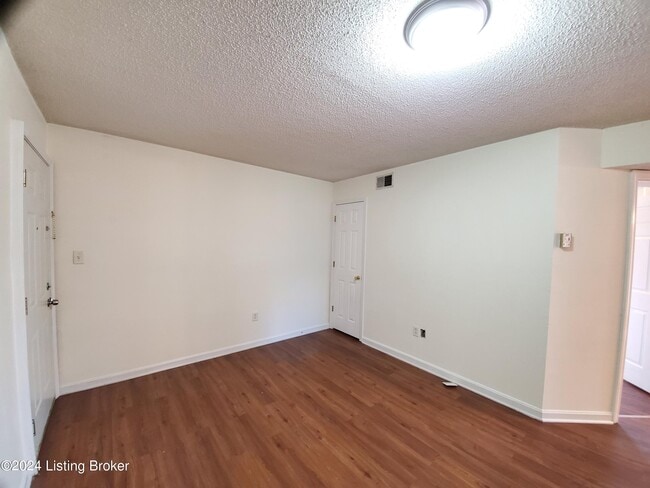Photo - 6418 Venango Dr Unit 1