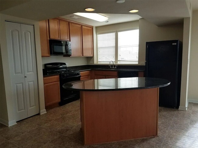 Photo - 334 Trestle Tree