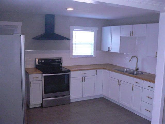 Photo - 5728 Curzon Ave