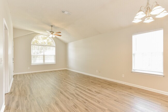 Photo - 496 Cedar Park Cir