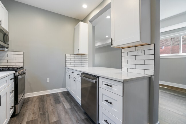 Photo - 4624 N Springfield Ave Unit 2