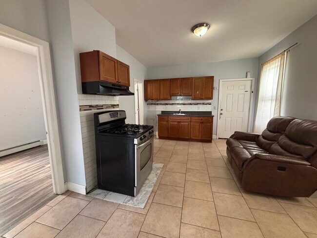 Photo - 218 Geneva St Unit 6