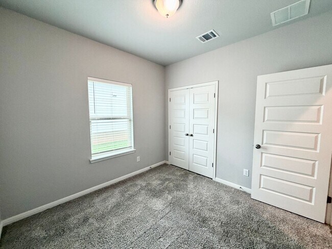 Photo - 3 bedroom, 2 bath home for lease