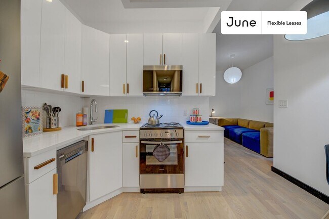 Photo - Tranquil ROOM at The Maison Suydam Unit 1