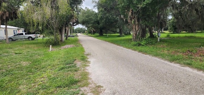 1821 Los Pinos Rd