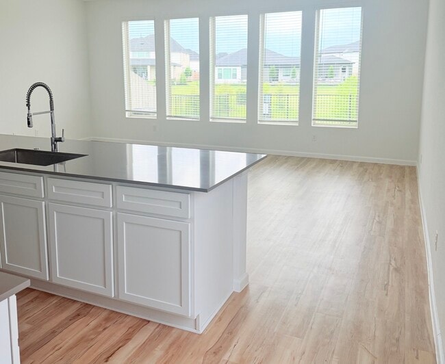 Photo - 5518 Amber Brook Ln