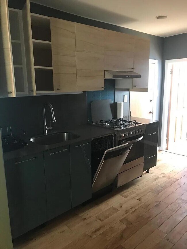 Photo - 14 Lincoln St Unit 3