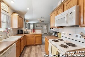 Photo - 6719 Dragon Creek